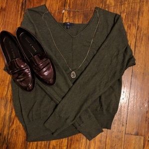 Olive Green V-neck Gap Sweater